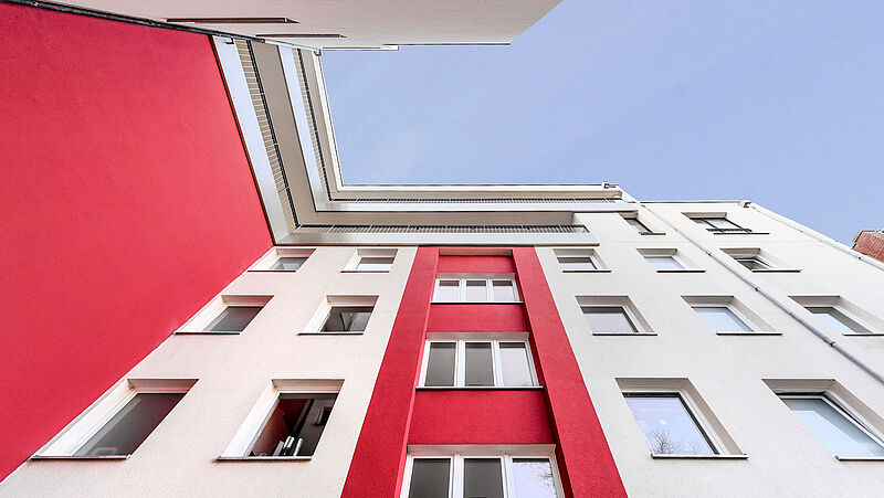 Einbau von Fenstern in einem Hamburger Wohnhaus durch die Tischlerei Beyer - 3